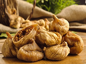 Excellent dried figs